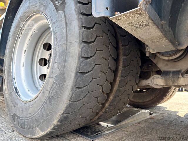 Автобетоносмеситель MAN 35.400 8x4 BB CH Betonmischer Liebherr