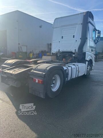 Standaard-SZM Mercedes-Benz Actros 1843