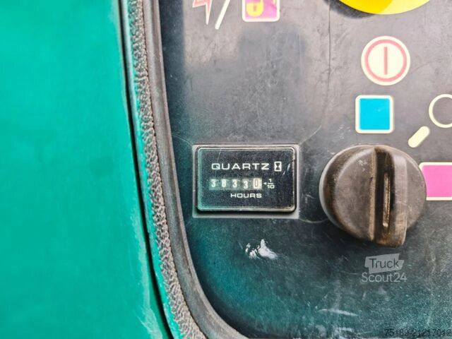 Platforma teleskopowa JLG 660 SJ