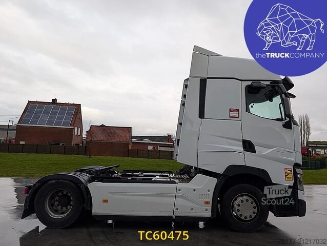 Standard-SZM Renault T 520