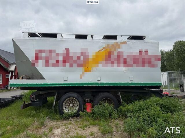   Trailer-Bygg TB 20 tipper trailer. Repair project.