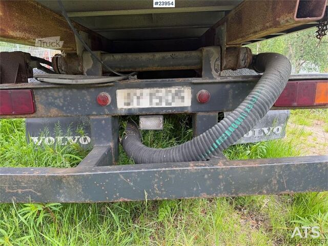   Trailer-Bygg TB 20 tipper trailer. Repair project.