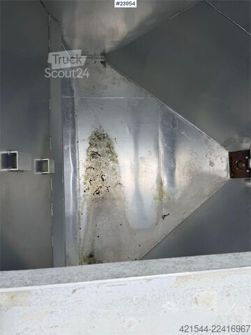   Trailer-Bygg TB 20 tipper trailer. Repair project.