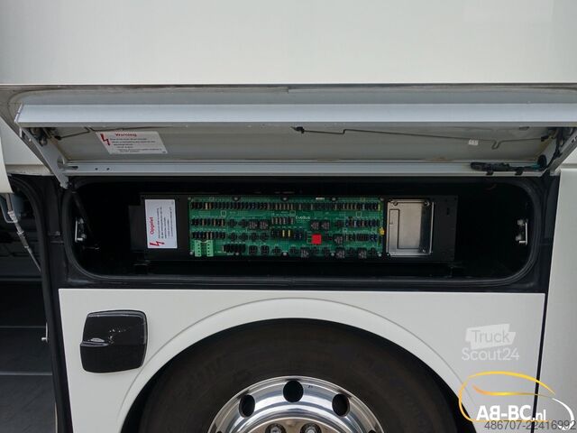 Långfärdsbuss MERCEDES-BENZ Tourismo RHD, 55 Sitze, Euro 6