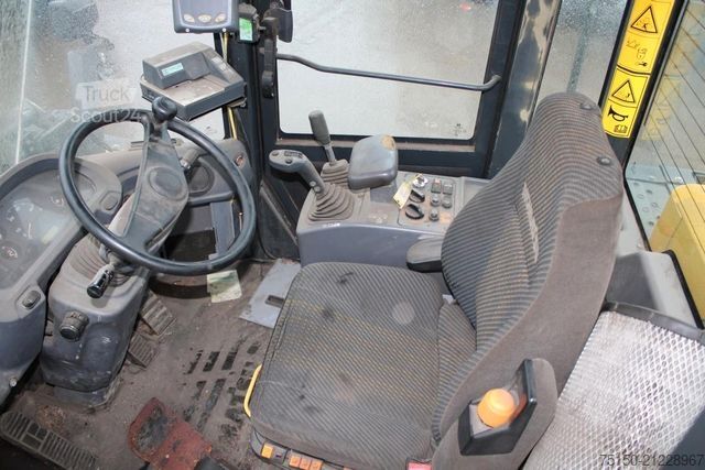 Wheel loader KOMATSU WA320PZ-6 - Motorschaden - Nr.: 245