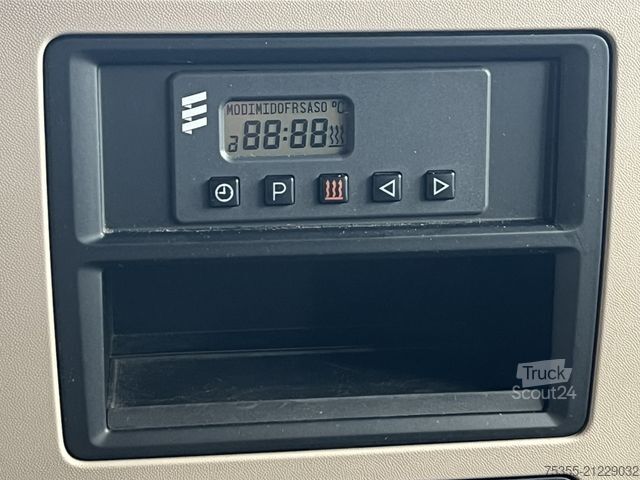 Beverage truck MAN TGX 26.500 XLX 6x2 Lift Klima LBW AbstTempom AHK