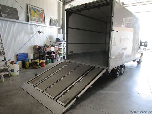 Dobozos furgon PEUGEOT Boxer  2.0L 130PS*3-Achser+Türen+Rampe hinten*