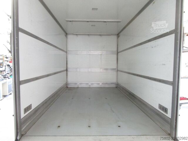 Dobozos furgon PEUGEOT Boxer  2.0L 130PS*3-Achser+Türen+Rampe hinten*