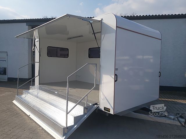 Árusító utánfutó trailershop Verkauf Messestand Wahlkampfbühne