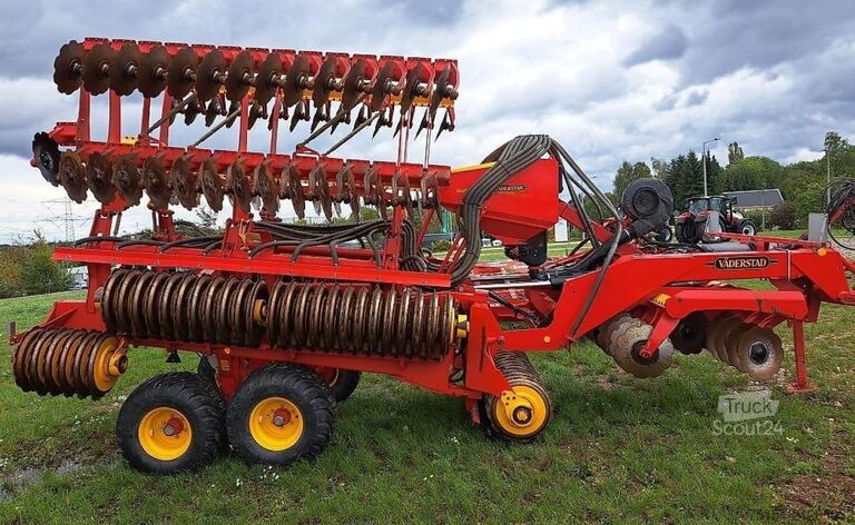 Scheibenegge Väderstad Carrier XL925 mit Bio Drill BDA