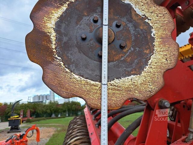 Scheibenegge Väderstad Carrier XL925 mit Bio Drill BDA