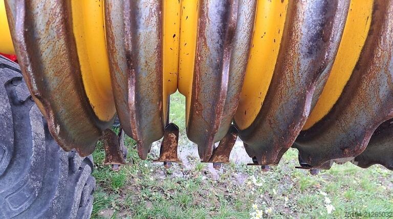 Scheibenegge Väderstad Carrier XL925 mit Bio Drill BDA