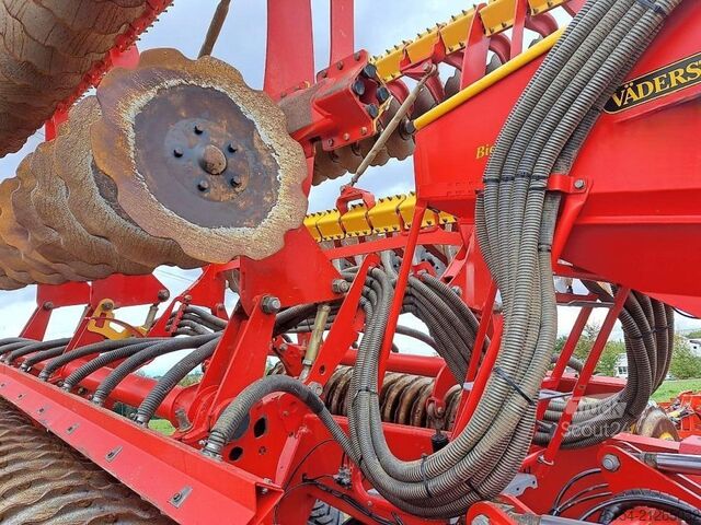 Scheibenegge Väderstad Carrier XL925 mit Bio Drill BDA