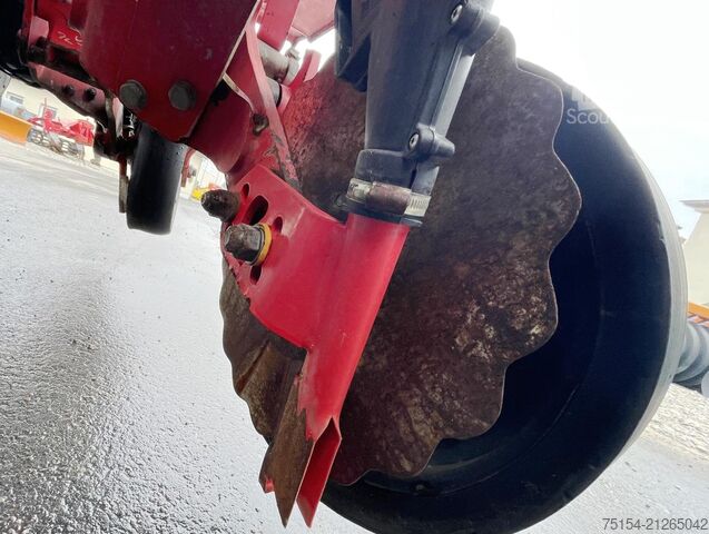 Прецизійна сівалка Väderstad Tempo TPF 8