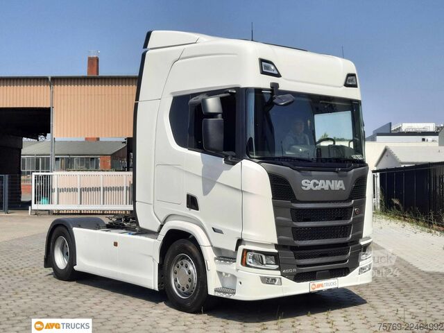 Стандартен влекач SCANIA R 460 Highline Retarder 2 x Tank LDW ACC