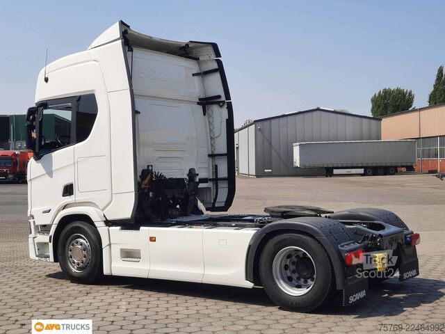 Стандартен влекач SCANIA R 460 Highline Retarder 2 x Tank LDW ACC