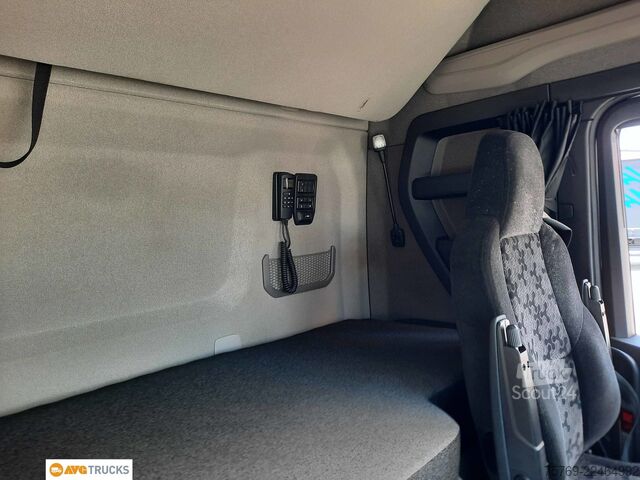 Стандартен влекач SCANIA R 460 Highline Retarder 2 x Tank LDW ACC