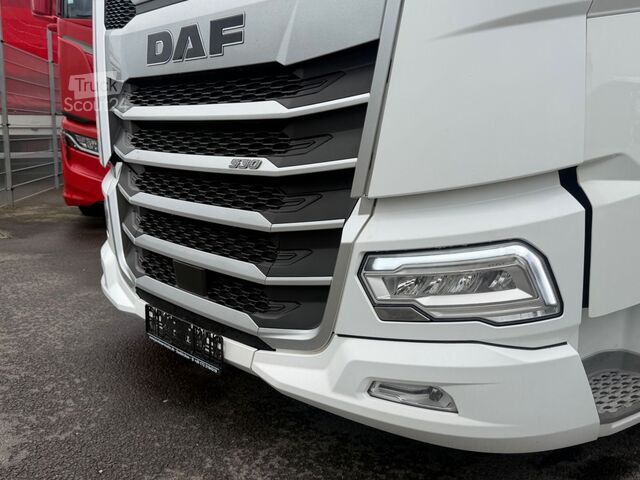 وحدة جر ذات حجم كبير DAF XG 530 FT Lowdeck/Mega Intarder