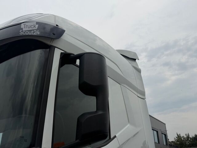 وحدة جر ذات حجم كبير DAF XG 530 FT Lowdeck/Mega Intarder