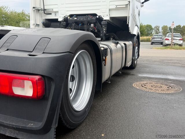 وحدة جر ذات حجم كبير DAF XG 530 FT Lowdeck/Mega Intarder