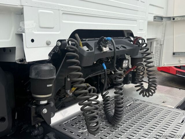 وحدة جر ذات حجم كبير DAF XG 530 FT Lowdeck/Mega Intarder