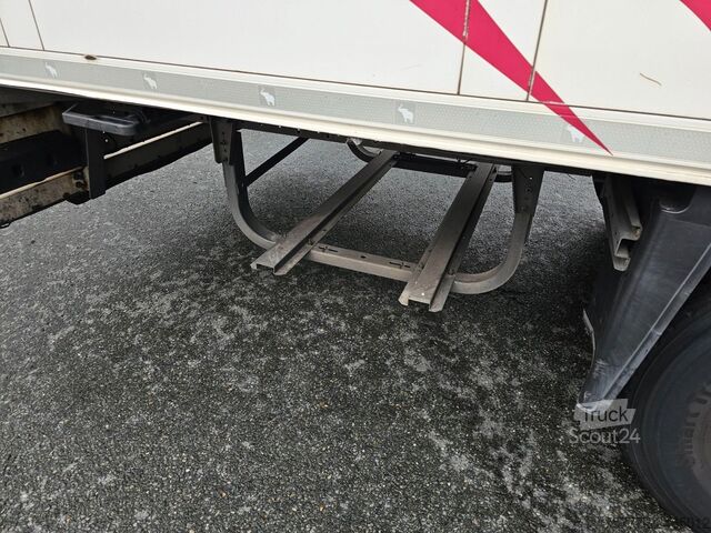 شبه مقطورة مبردة SCHMITZ CARGOBULL SKO24/L-13.4 FP 45-Liftachse-Palettenkasten-Blum