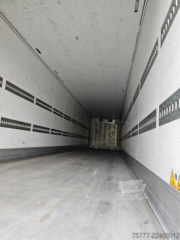 شبه مقطورة مبردة SCHMITZ CARGOBULL SKO24/L-13.4 FP 45-Liftachse-Palettenkasten-Blum