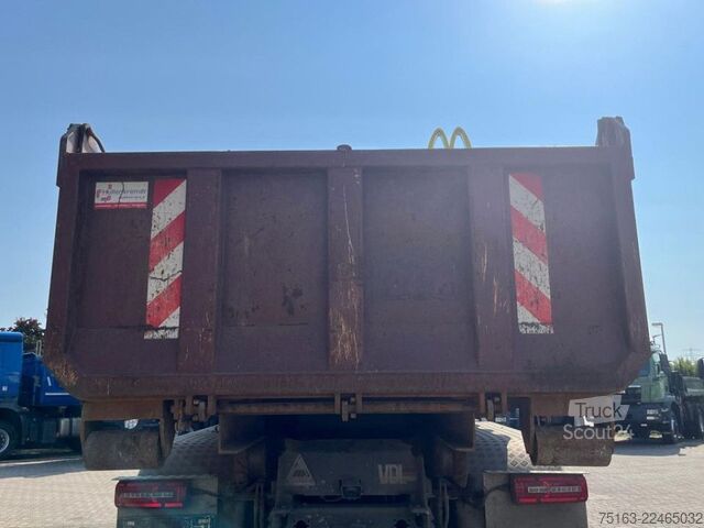 Camion benne à bras amovible  ANDERE