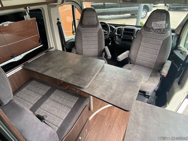 Kastenwagen Wohnmobil / Campervan PÖSSL 2WIN Vario - Sonderpreis !!!