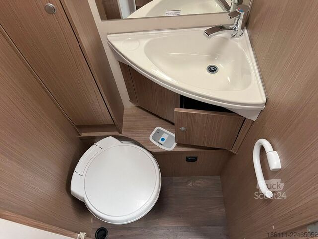 Daļēji integrēta kemperis CARADO T 334 - Hub/Einzelbetten -  - Klima