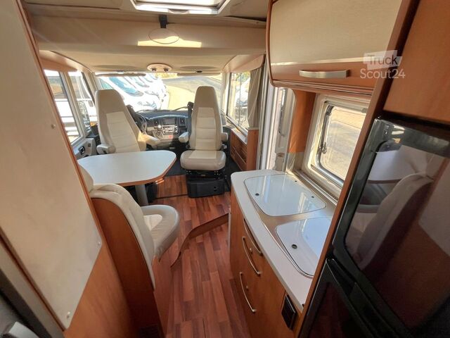 Integrovaný karavan HYMER/ERIBA Exsis 578 - Hub/Einzelbetten -  -