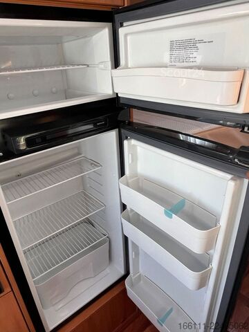 Integrovaný karavan HYMER/ERIBA Exsis 578 - Hub/Einzelbetten -  -