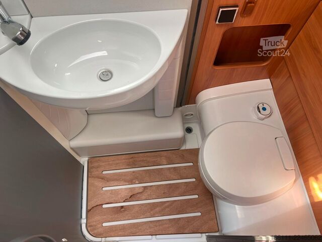 Integrovaný karavan HYMER/ERIBA Exsis 578 - Hub/Einzelbetten -  -