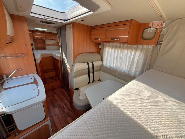 Integrovaný karavan HYMER/ERIBA Exsis 578 - Hub/Einzelbetten -  -