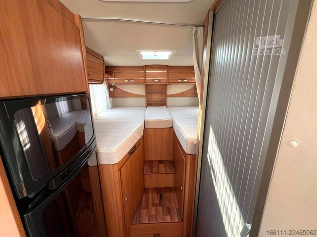 Integrovaný karavan HYMER/ERIBA Exsis 578 - Hub/Einzelbetten -  -