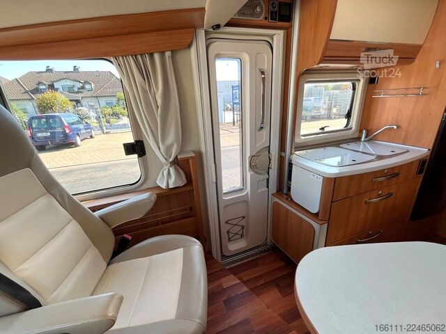 Integrovaný karavan HYMER/ERIBA Exsis 578 - Hub/Einzelbetten -  -