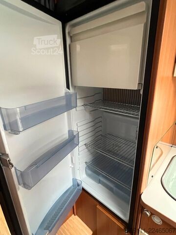 Yarı entegre karavan LMC T 708 G - Einzelbetten - Klima - Markise -