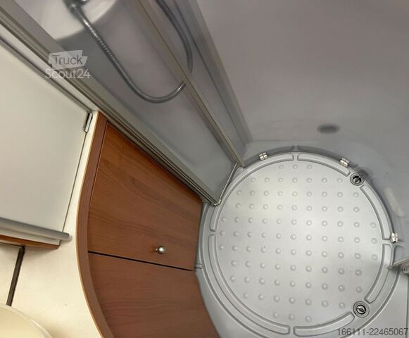 Yarı entegre karavan LMC T 708 G - Einzelbetten - Klima - Markise -