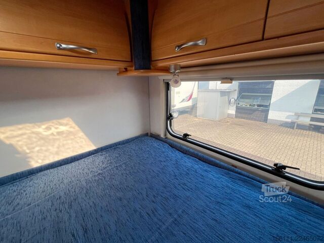 Avtodom z nadgradnjo (alkoven) LMC Liberty A 698 G - Festbett - Klima - Markise -