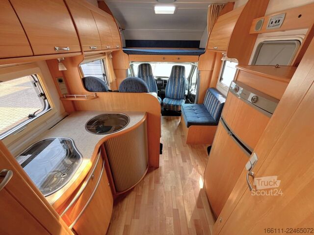 Avtodom z nadgradnjo (alkoven) LMC Liberty A 698 G - Festbett - Klima - Markise -
