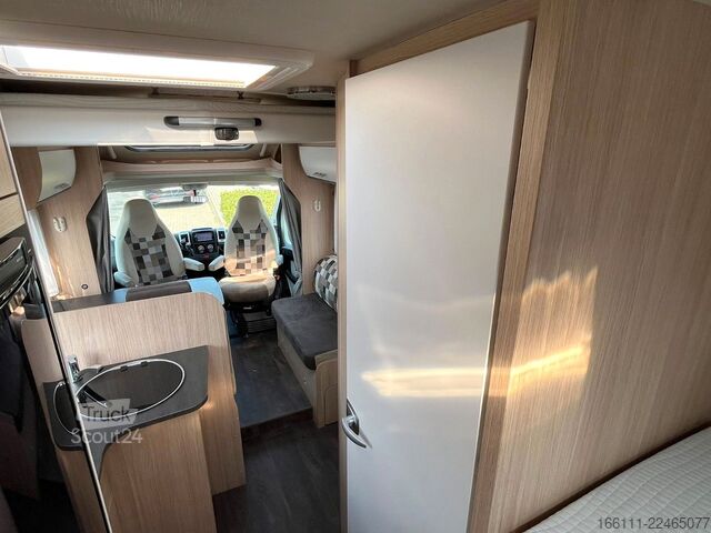 Puoliksi integroitu matkailuauto SUNLIGHT Aktive T 67 - Hub/Einzelbetten - auto/Sat/TV -