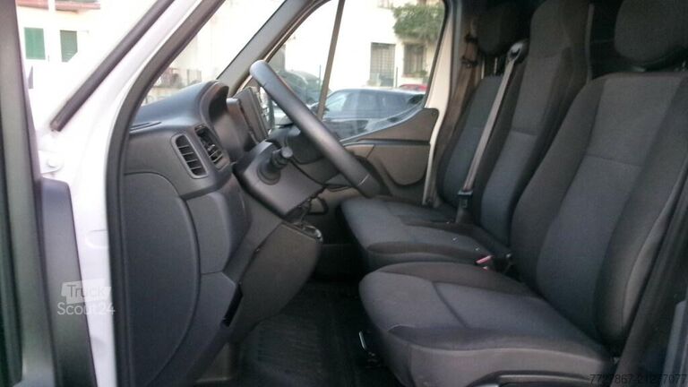 شاحنة نقل بضائع بسقف مرتفع Renault Master T35 2.3 dci 135cv L2H2 Ice E6d-temp