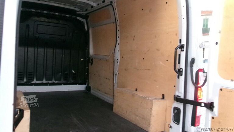 شاحنة نقل بضائع بسقف مرتفع Renault Master T35 2.3 dci 135cv L2H2 Ice E6d-temp