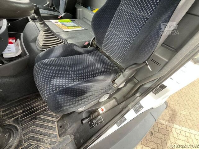 Τρίπλευρο ανατρεπόμενο φορτηγό MERCEDES-BENZ Axor 1826 K 4x2 2-Achs Kipper Kran Greiferst. de