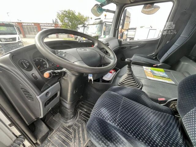 Τρίπλευρο ανατρεπόμενο φορτηγό MERCEDES-BENZ Axor 1826 K 4x2 2-Achs Kipper Kran Greiferst. de