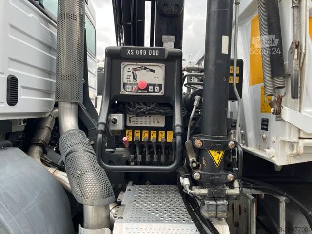 Camion ribaltabile trilaterale MERCEDES-BENZ Axor 1826 K 4x2 2-Achs Kipper Kran Greiferst. de