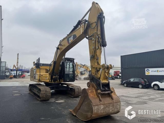 Excavator pe șenile  326F LN