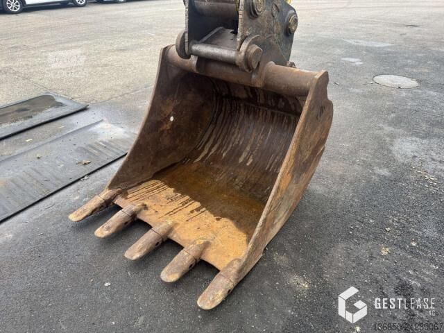 Excavator pe șenile Komatsu PC210LC-11