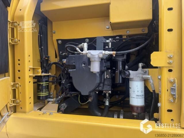 Excavator pe șenile Komatsu PC210LC-11