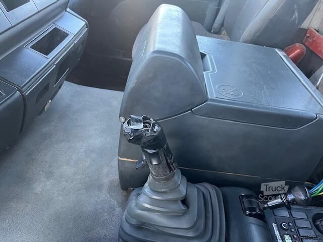 Camion benne MAN 35.460 AMPLIROL